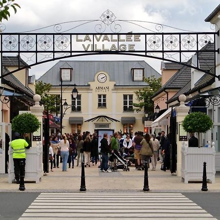2 Bed House Near Disneyland Paris Montry Exterior foto