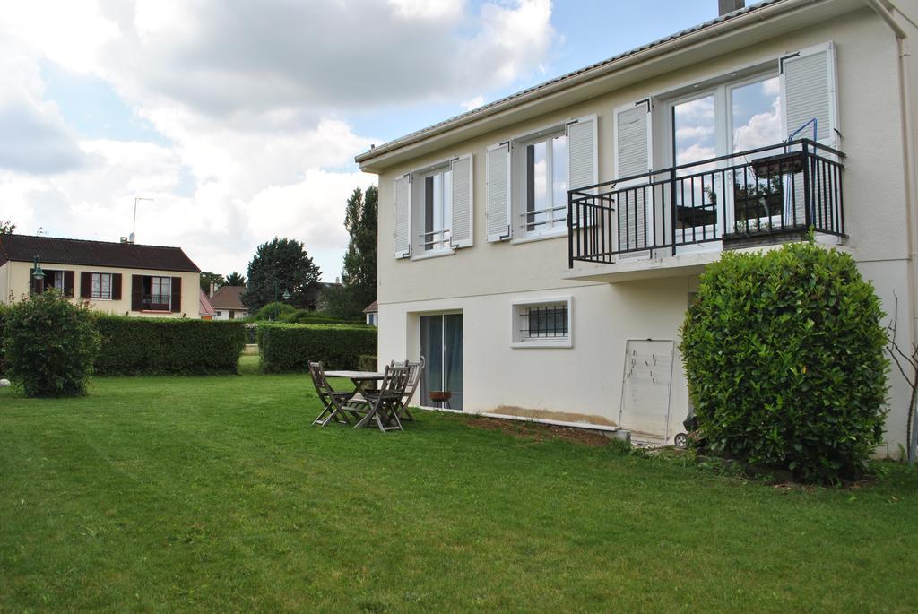 2 Bed House Near Disneyland Paris Montry Exterior foto