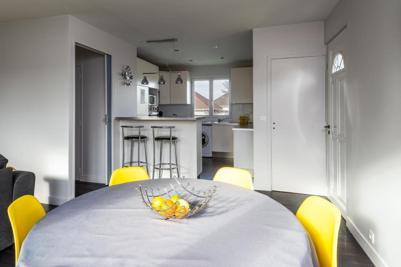 2 Bed House Near Disneyland Paris Montry Exterior foto